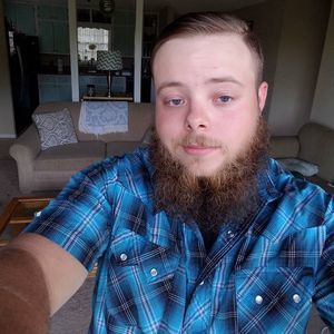 Meet your Posher, Derrick